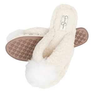 NEW Womens Slippers